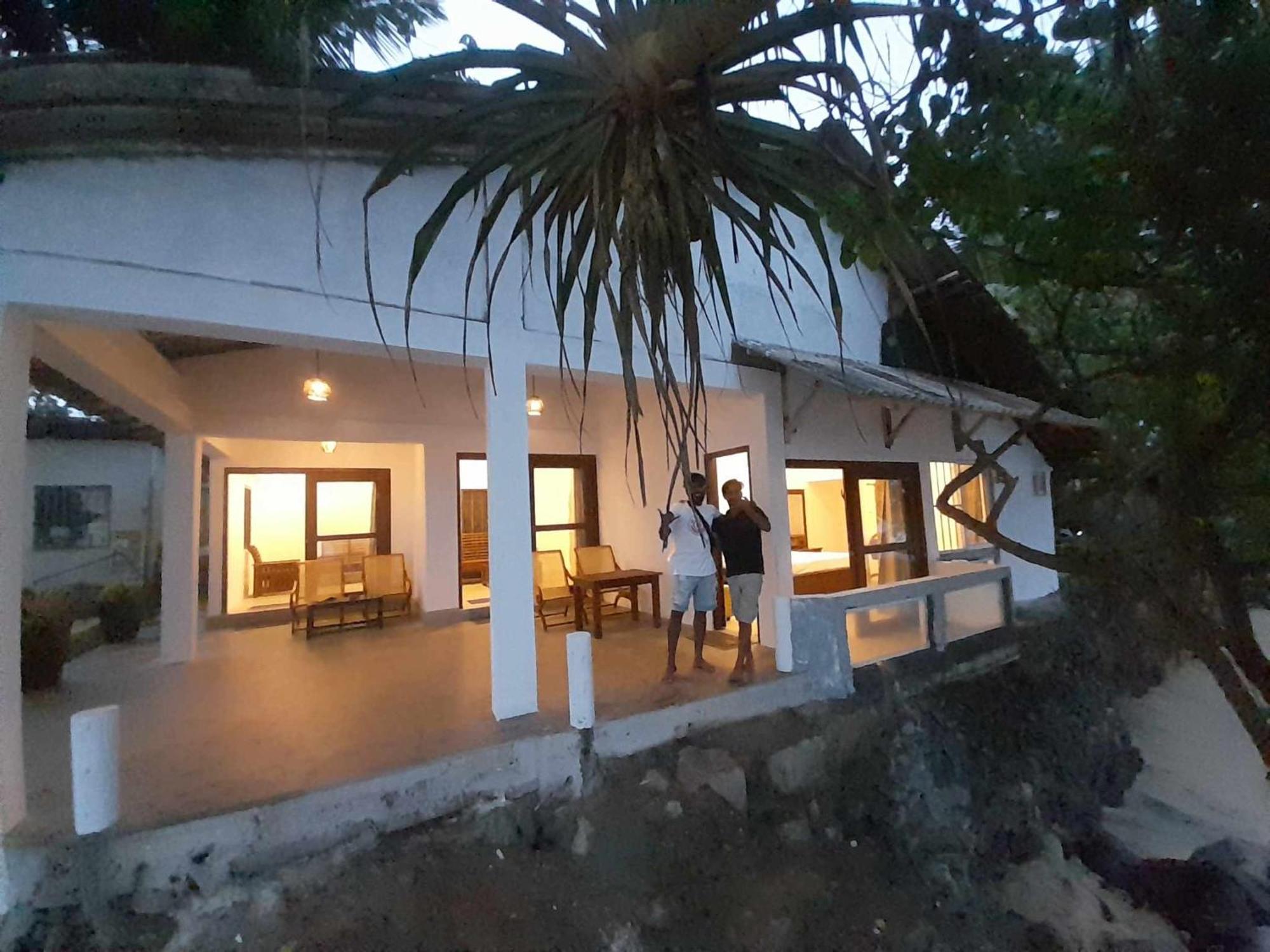 Sooriya Villa Talpe Extérieur photo